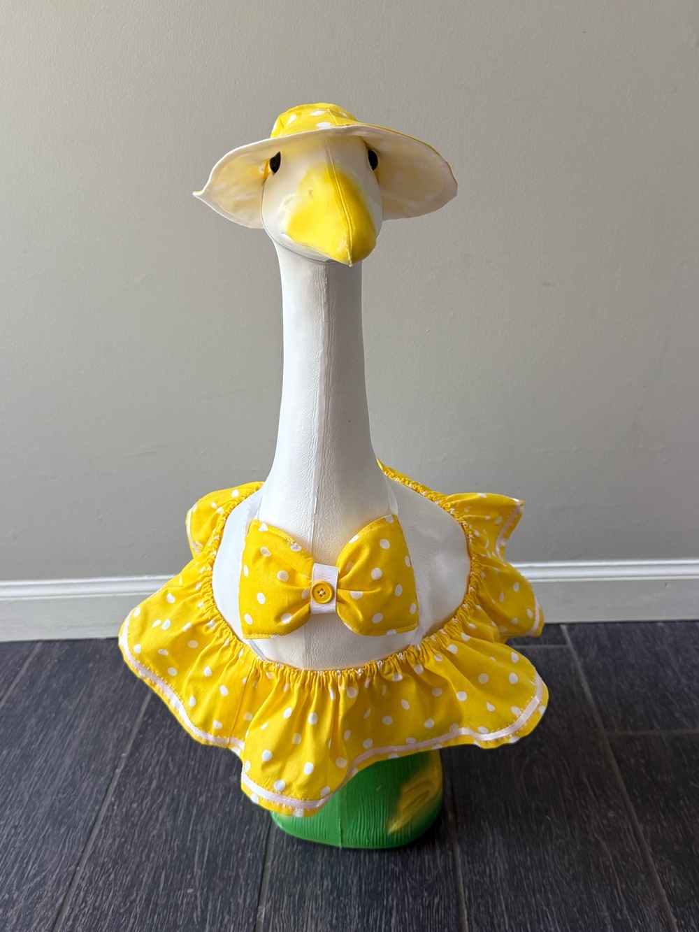 Yellow & white polka dot bikini with hat for 23” porch goose